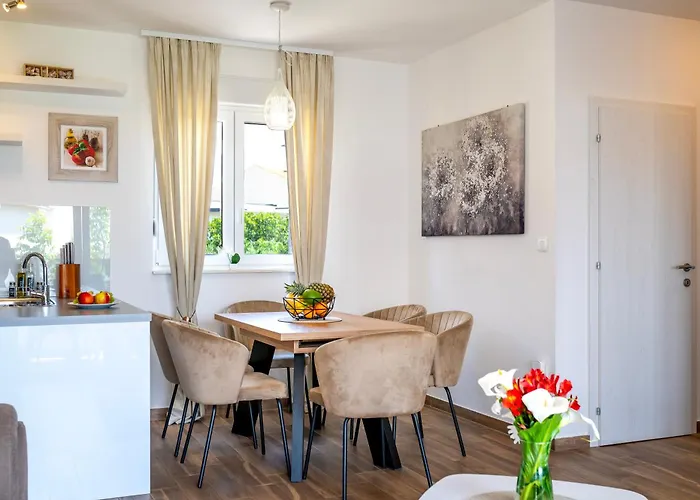 First Choice Apartman